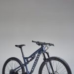Bicicleta MTB CROSS COUNTRY RACE 100 S Cuadro Aluminio Azul - Imagen 3