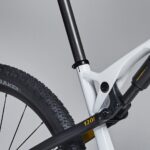 Bicicleta de montaña cross country XC 900 S Cuadro de carbono y aluminio blanco - Imagen 7